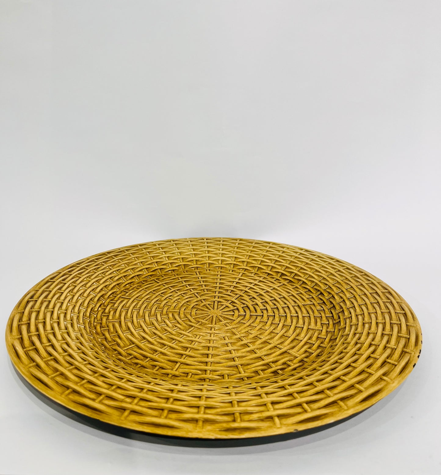 PLATO DECORATIVO DORADO