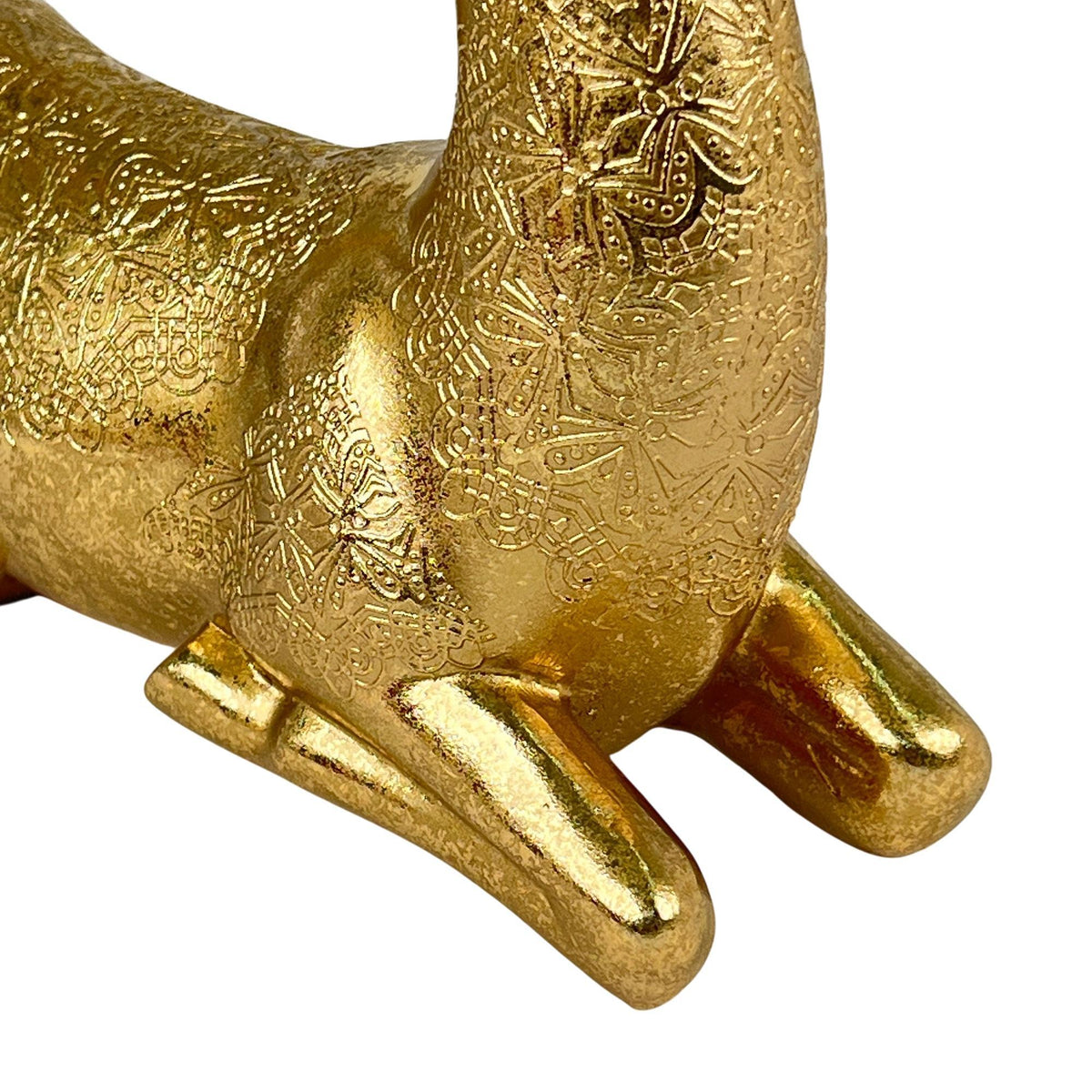 Reno Navideño Escultural Dorado – Figura Coleccionable con Grabado Artístico