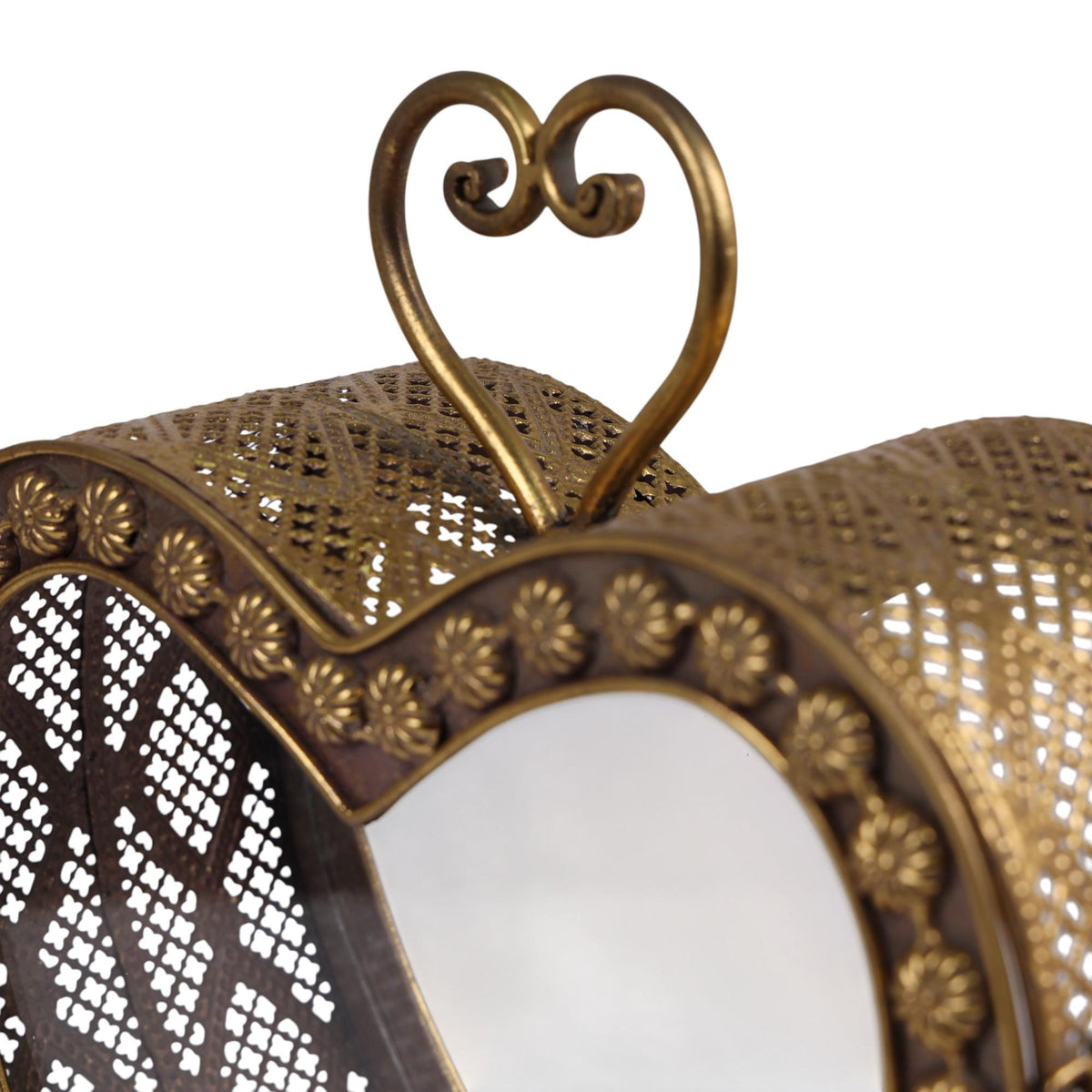 Portavela Metálico Dorado Navideño – Elegancia y Calidez para tu Decoración