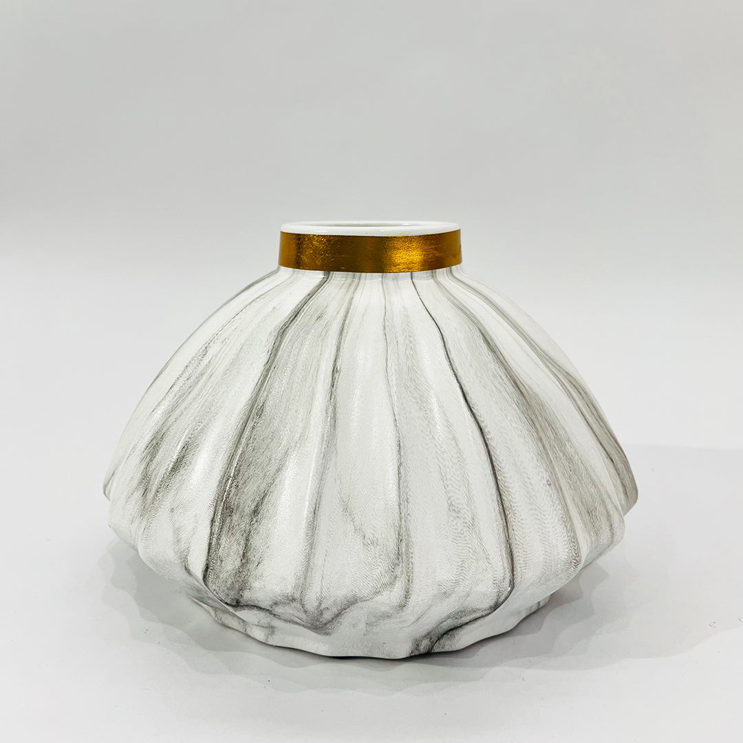 JARRÓN DECORATIVO CON ACABADO MARMOLEADO