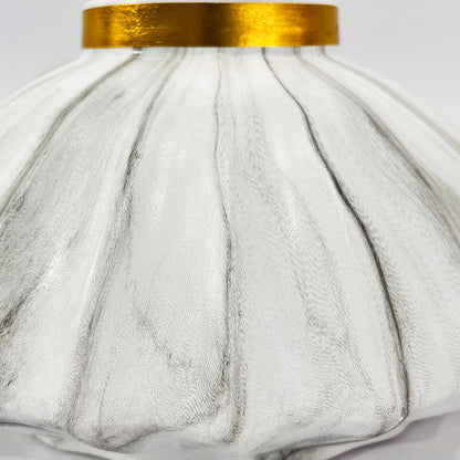 JARRÓN DECORATIVO CON ACABADO MARMOLEADO