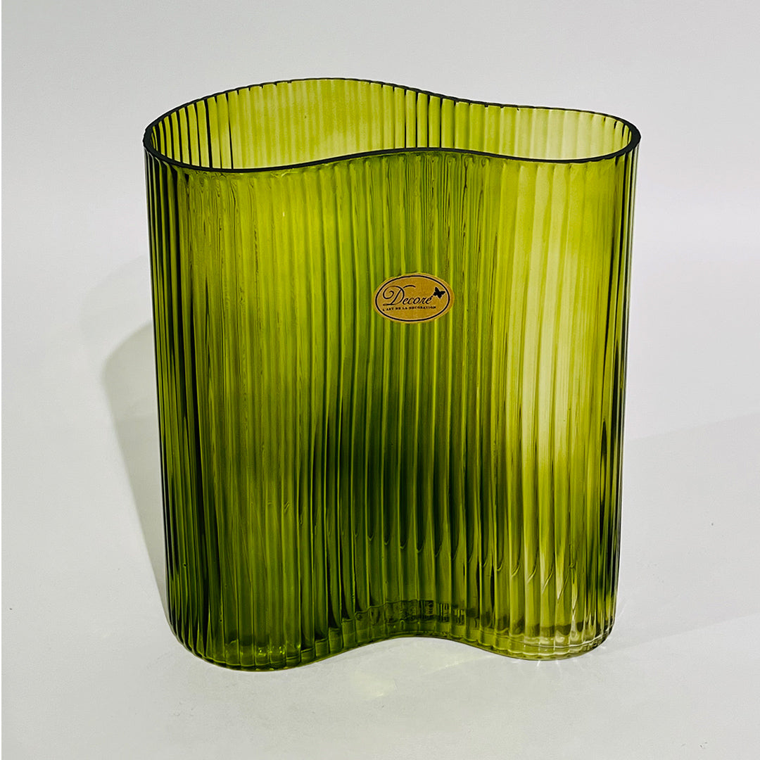 FLORERO DECORATIVO VERDE EN VIDRIO ONDULADO