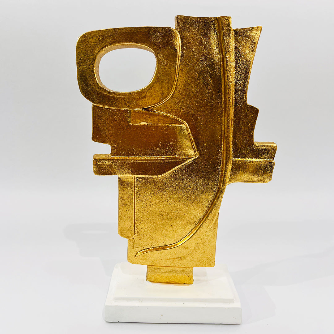 FIGURA ABSTRACTA EN DORADO
