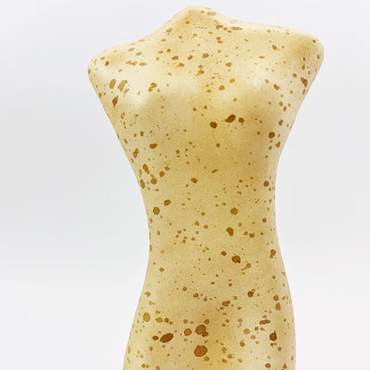 FIGURA DE CUERPO DECORATIVA